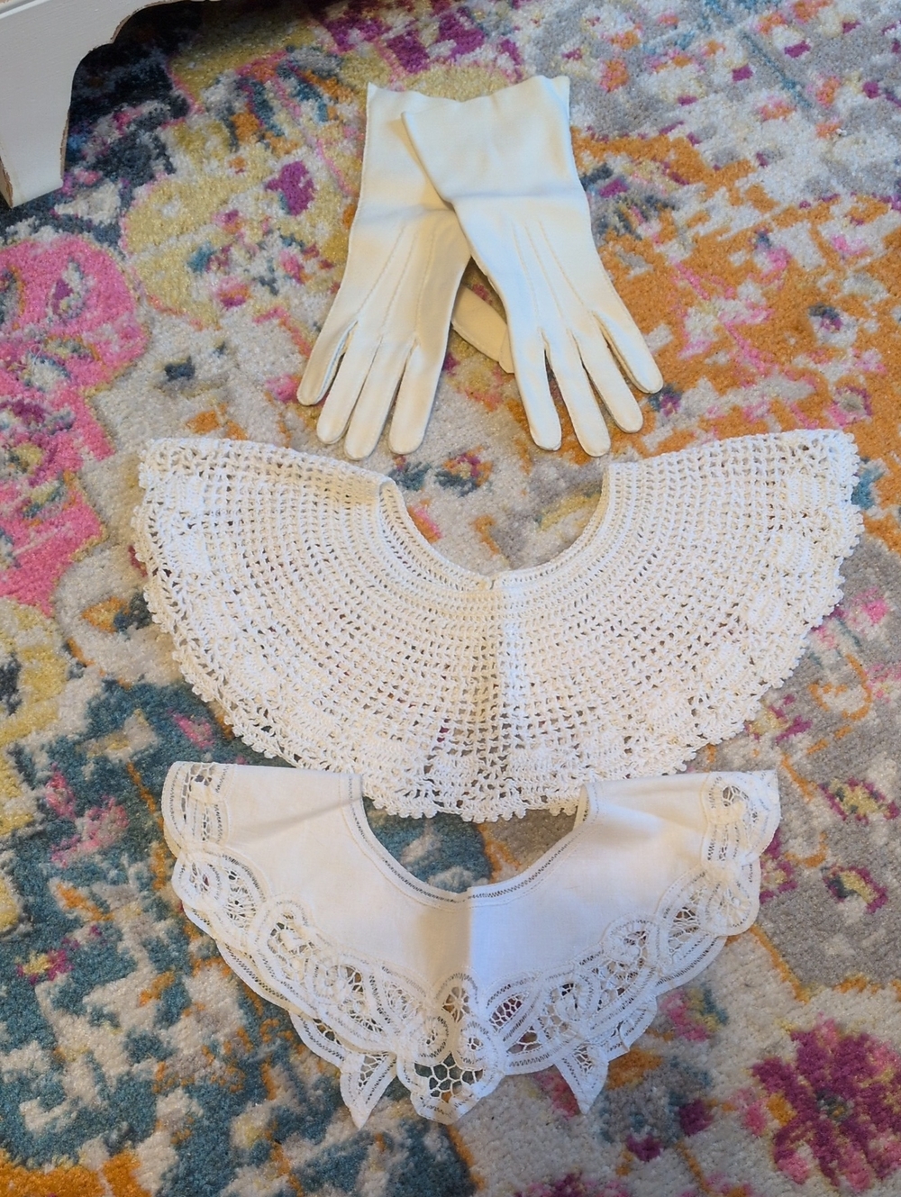 Vintage White Crochet Collar and Cream Gloves Set